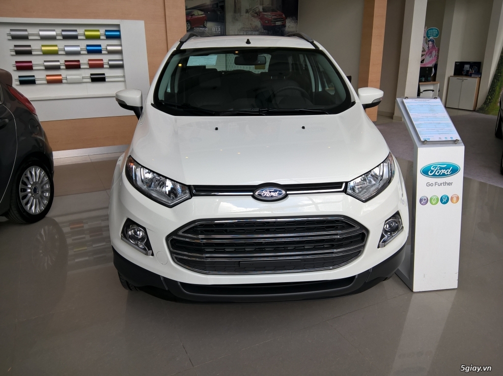 Ford ecosport 2016 khuyến mãi cuối năm, xe đủ màu, giao ngay
