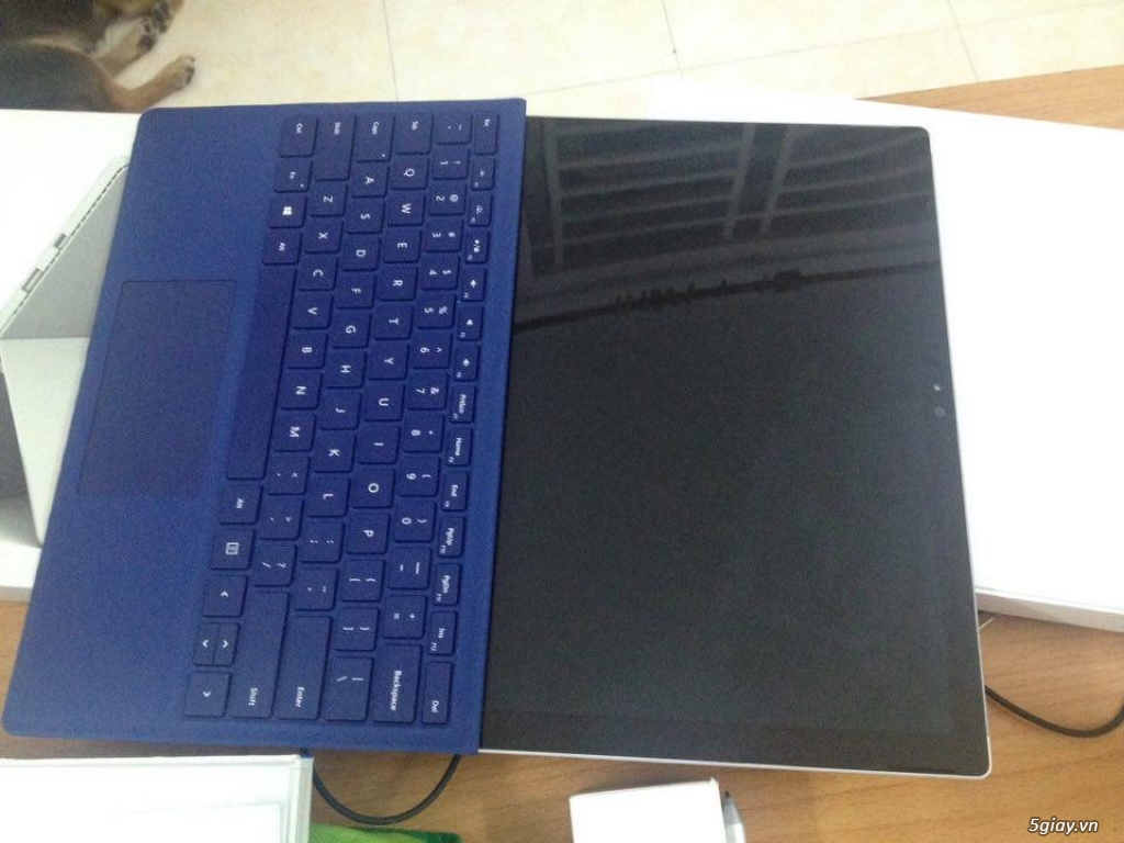 Surface Pro4 Core I5 6300u, 4gb , SSd 128gb + type cover - 4