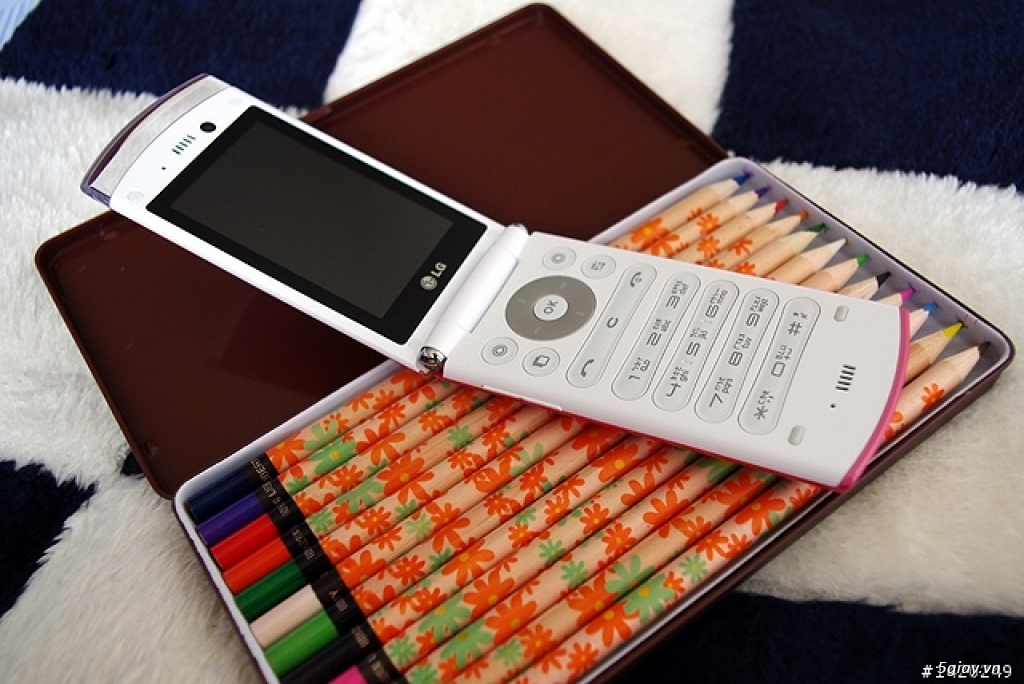 Điện thoại LG Lollipop GD580 - SẮC MÀU CUỘC SỐNG - 32