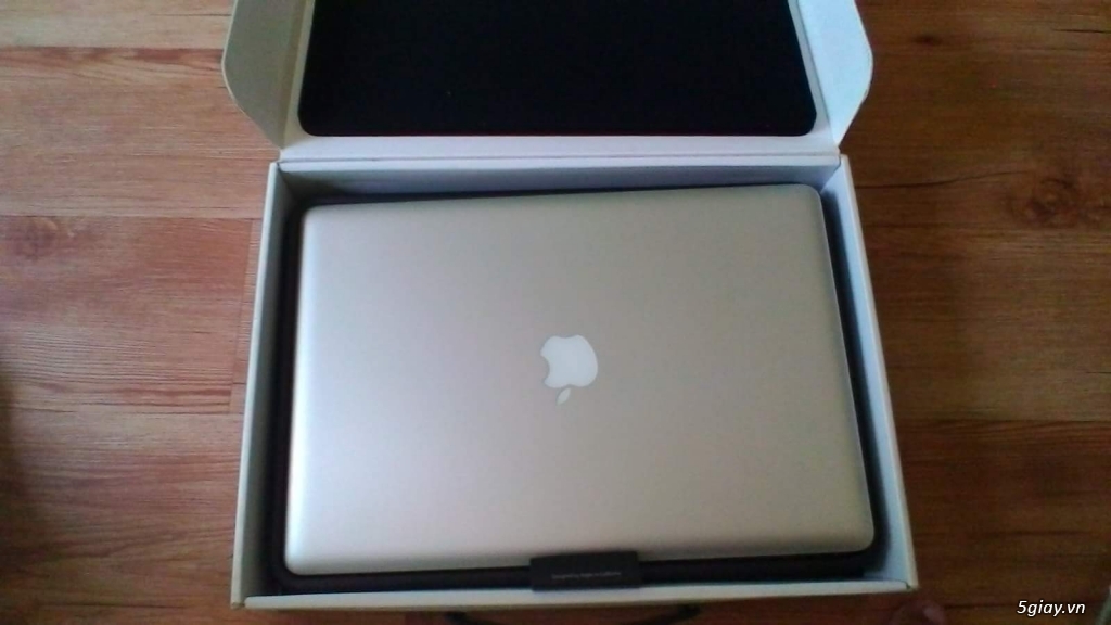 Macbook Pro 15.4 i7 2011 nguyên thùng 98% - 2