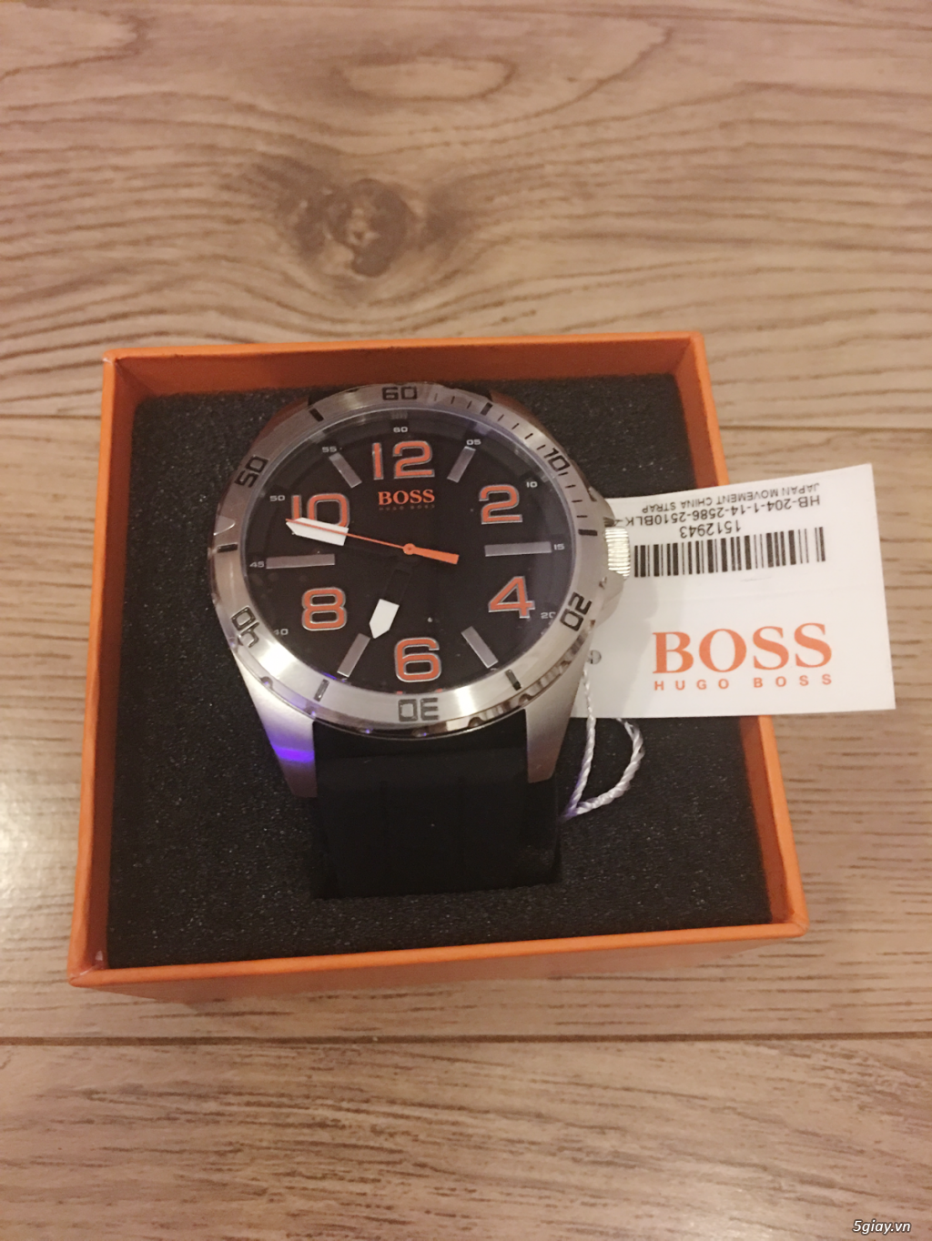 Đồng hồ Hugo Boss chính hãng, mới 100%, còn garanti. - 2