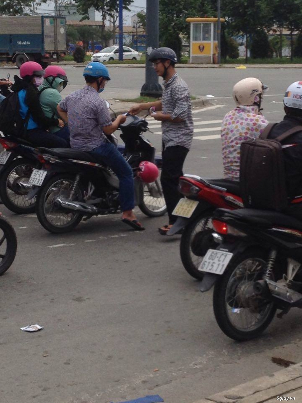 nhận phát tờ rơi thủ đức, phát tờ rơi thanh cong