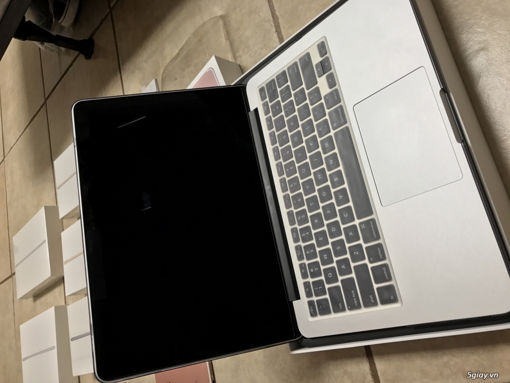 Macbook Pro Early 2015 Fullbox Like New Không cấn móp - 3