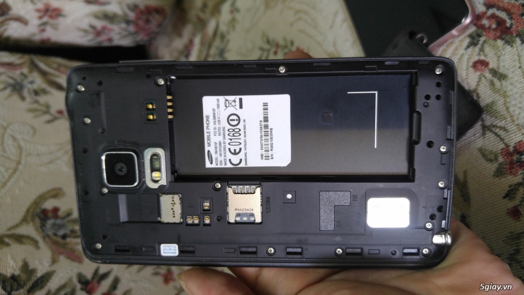 Galaxy Note Edge chính hãng SSVN bị vỡ kính. - 4