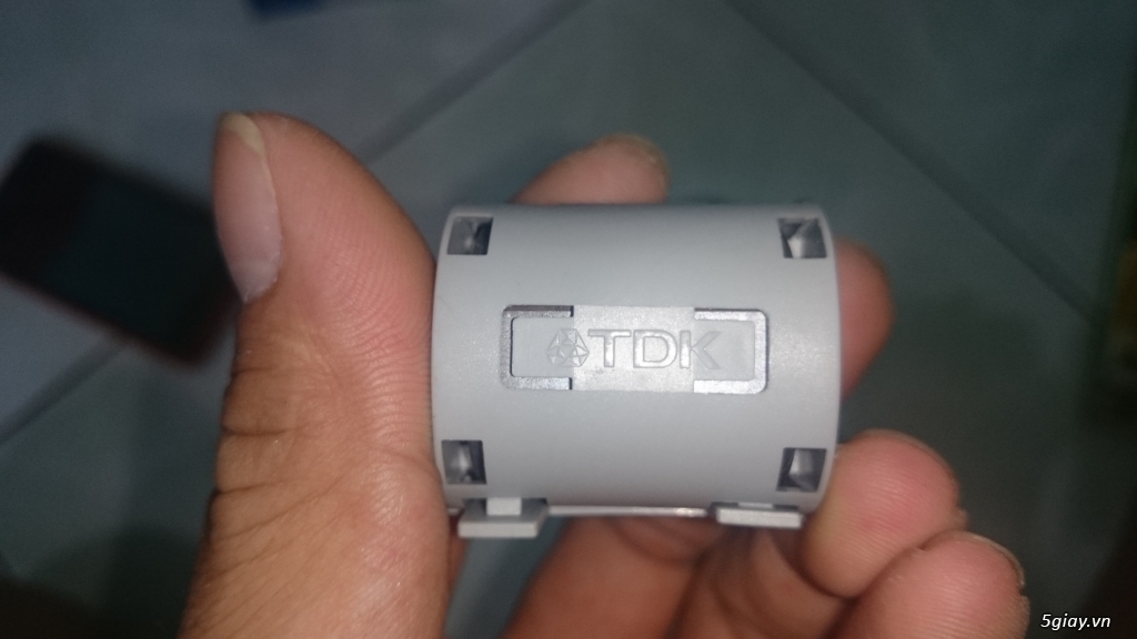 TDK-ZCAT-3035-1330-RFI-EMI-Cable-Filter-Ferrite-Core-Clip-On-13mm