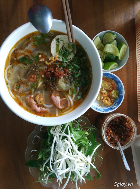 Bún Bò Huế Giò Heo - Chú Sơn 373 Trường Chinh TBình