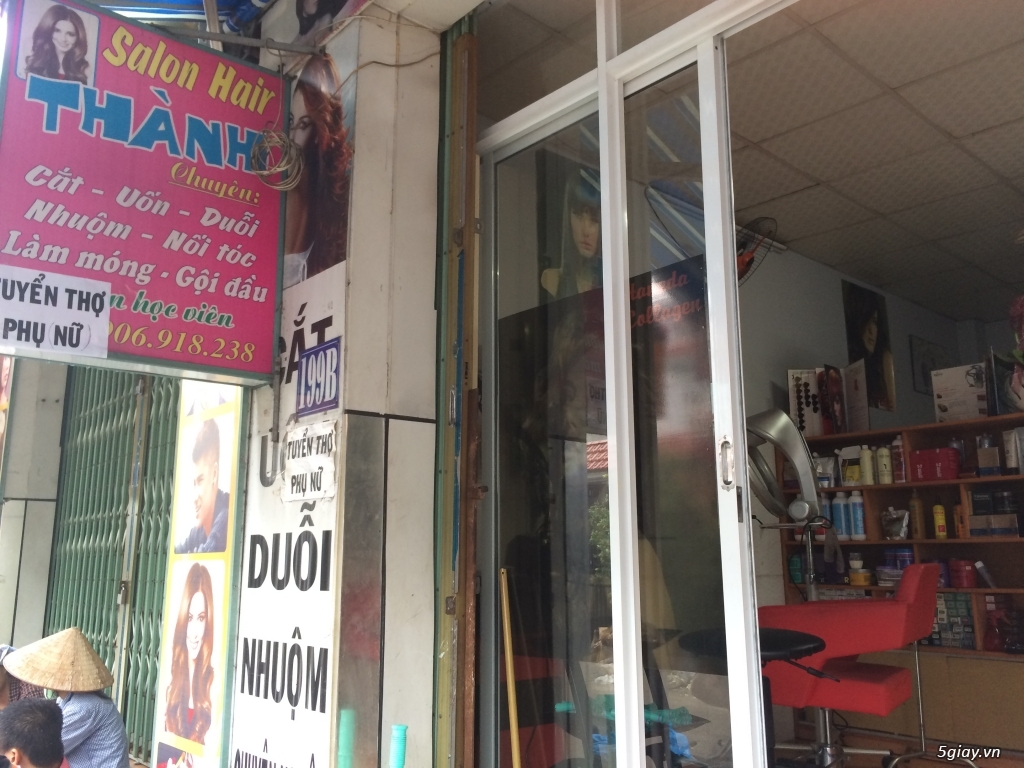 Cần tuyển thợ phụ làm tóc (nữ)