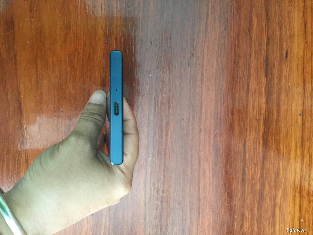 [CẦN BÁN] Sony Xperia XZ màu Forest Blue 98% BH dài - 1