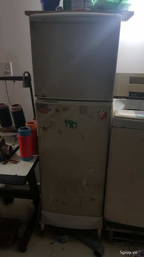 Tủ lạnh sanyo 140 lít cũ - 1