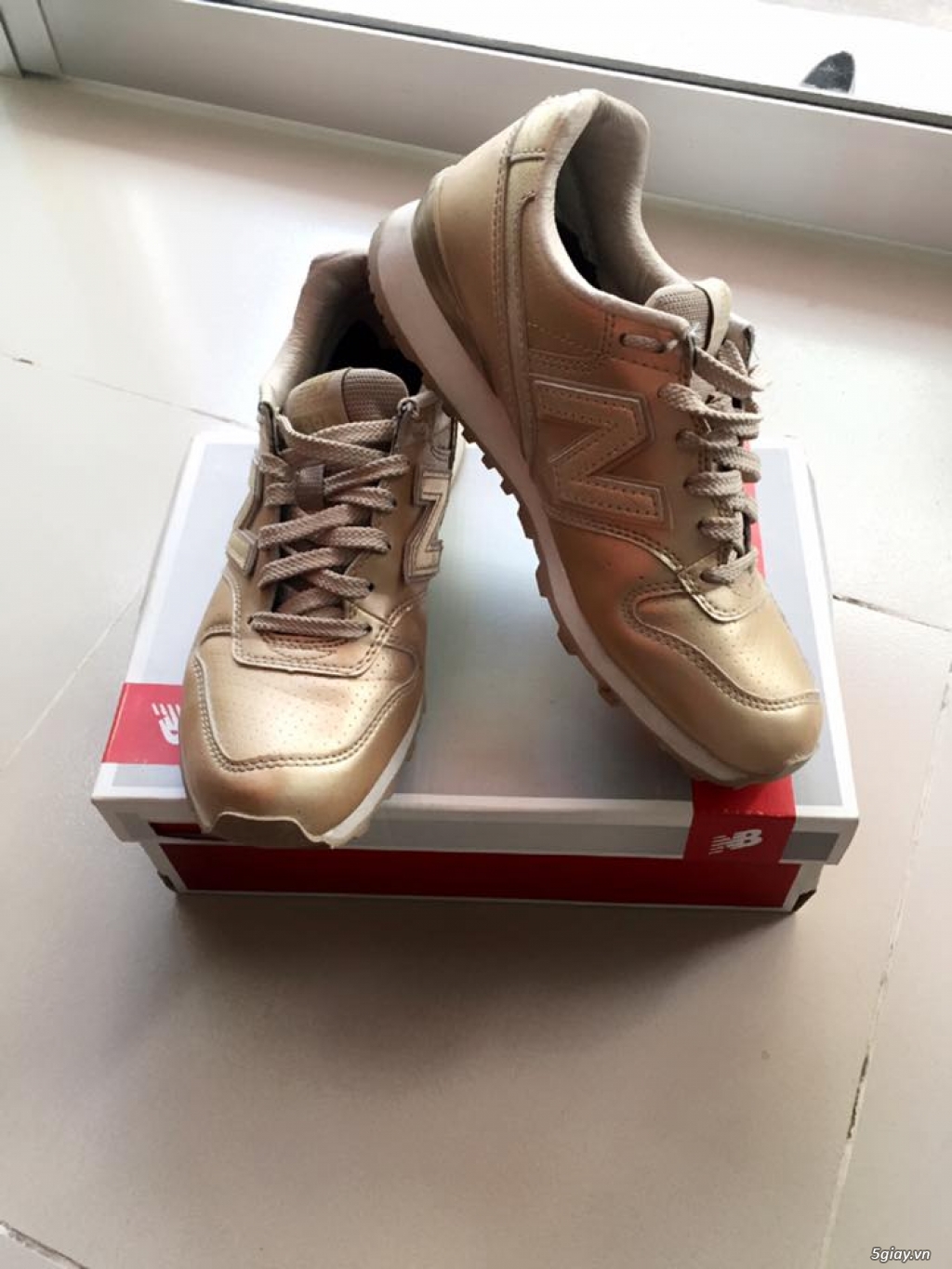 Giày New Balance wr996ee size 35 xách tay từ mỹ ( second hand )