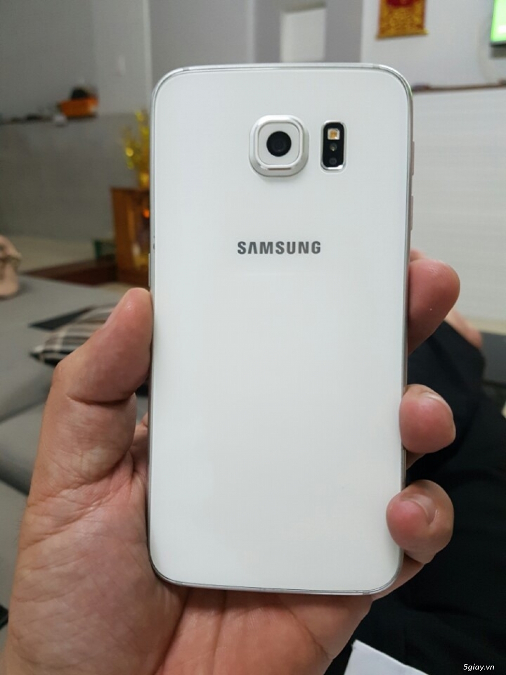 Cần bán Samsung s6 trắng 32GB fullbox. Hộp cáp sạc tai nghe và sạc ko - 2