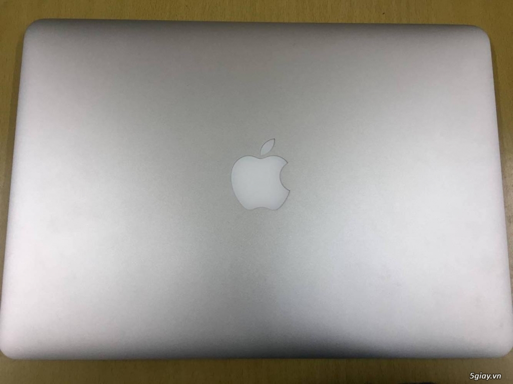Cần bán macbook Retina mf839 2015 - 2