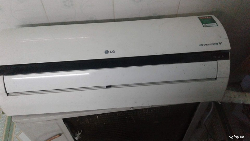 Cần bán cái máy lạnh LG 1HP ( inverter ), máy còn rất mới, dùng rất kỹ