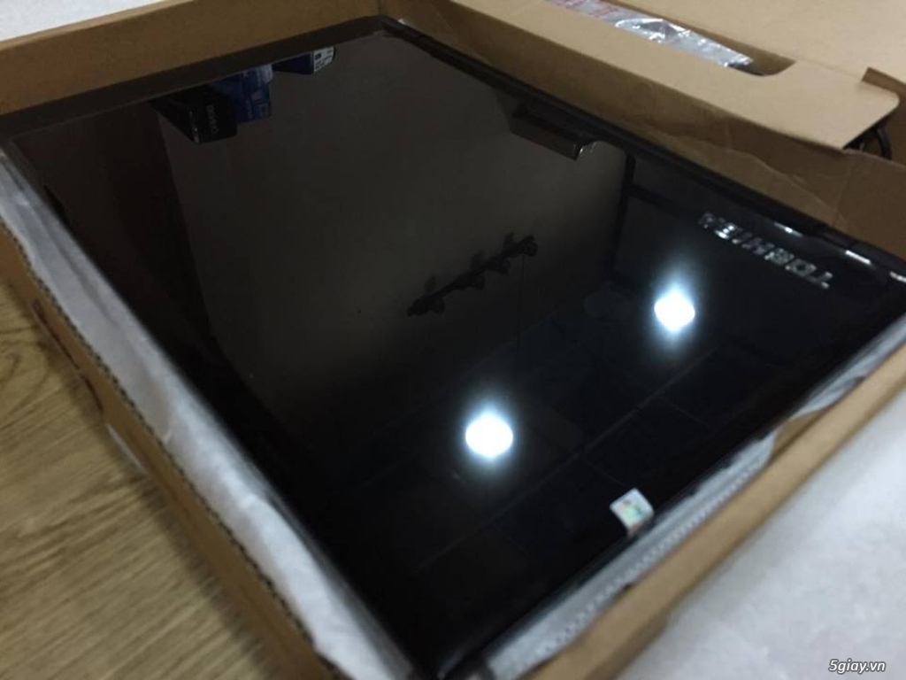 Đi nhanh Toshiba Dynabook T75,I7 5500U,8G,1T,HD 5500,15.6inch Full HD - 2