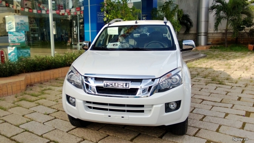 ISUZU D-MAX LS 01 CẦU (4x2) - SỐ TỰ ĐỘNG (AT)