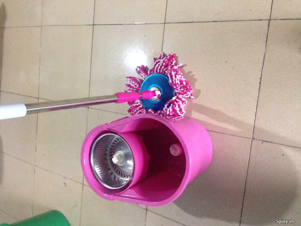 thùng cây lau nhà - 1