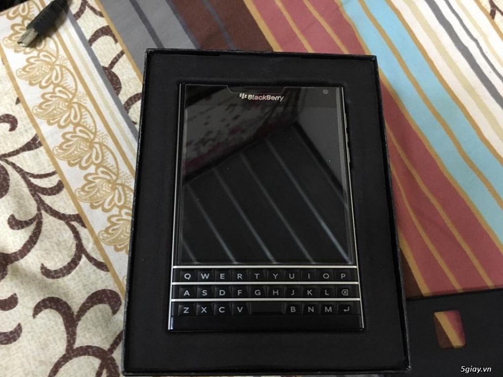 BlackBerry Passport phiên bãn quốc tế rẽ nhất diễn đàn đeeeee
