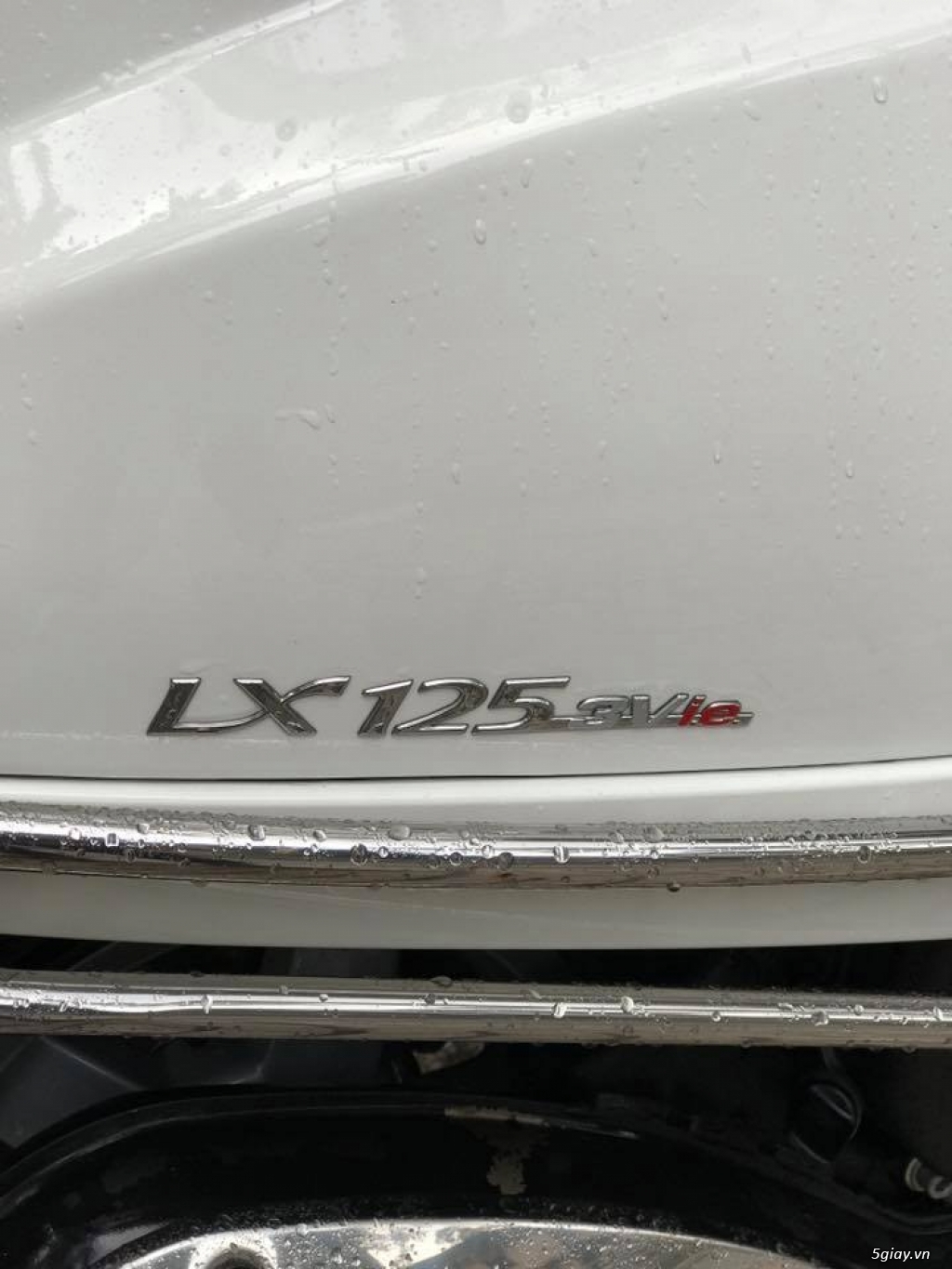 Vespa LX 125 3v ie màu trắng 12/2012 - 3