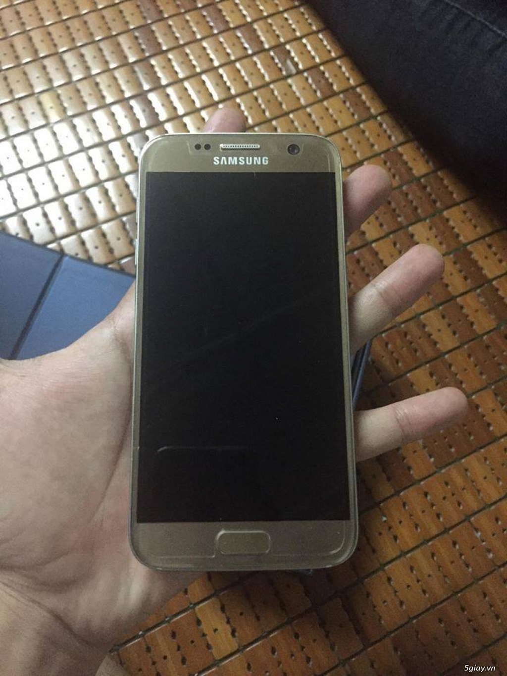 Sắm Samsung Galaxy S7 32G Gold 99,99% BH 07/2017 TGDĐ  trầy là cho :) - 8