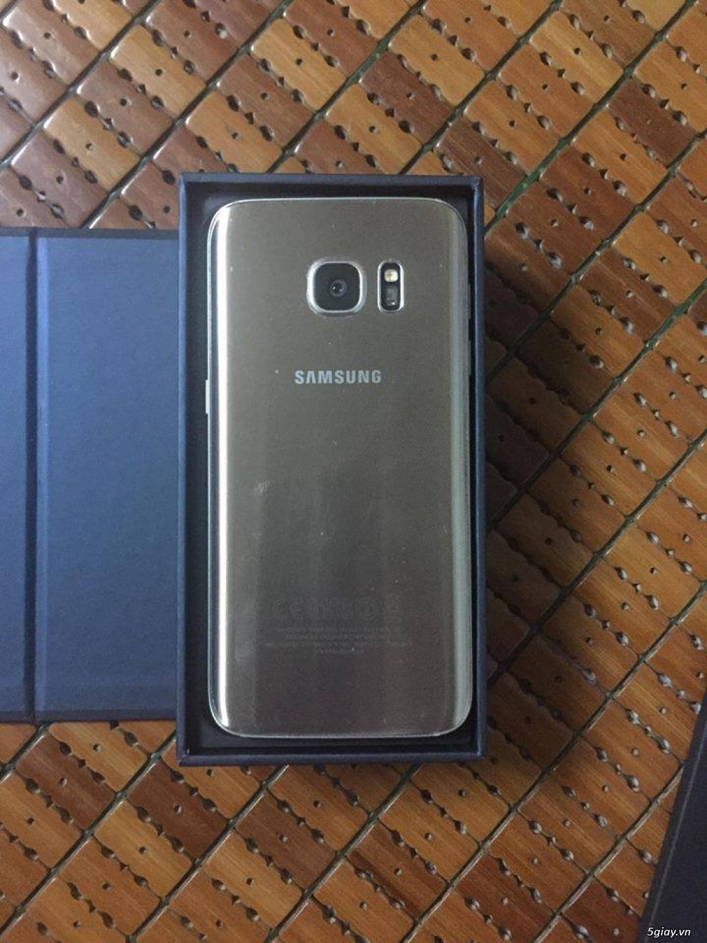 Sắm Samsung Galaxy S7 32G Gold 99,99% BH 07/2017 TGDĐ  trầy là cho :) - 6