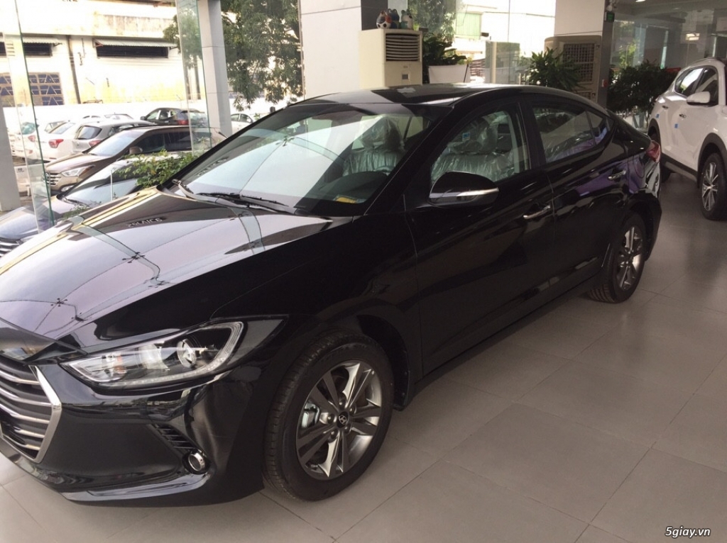 Hyundai Elentra 2016 CAO CẤP,GIẢM ĐẾN 30TRIEU,NHIỀU QUÀ TẶNG HẤP DẪN
