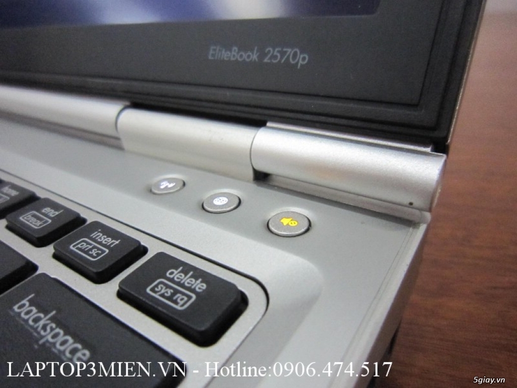 HP ELITEBOOK 8470P,i5-3320M,4GB,500GB,Card HD 7570M 1GB,14(1600*900) - 18