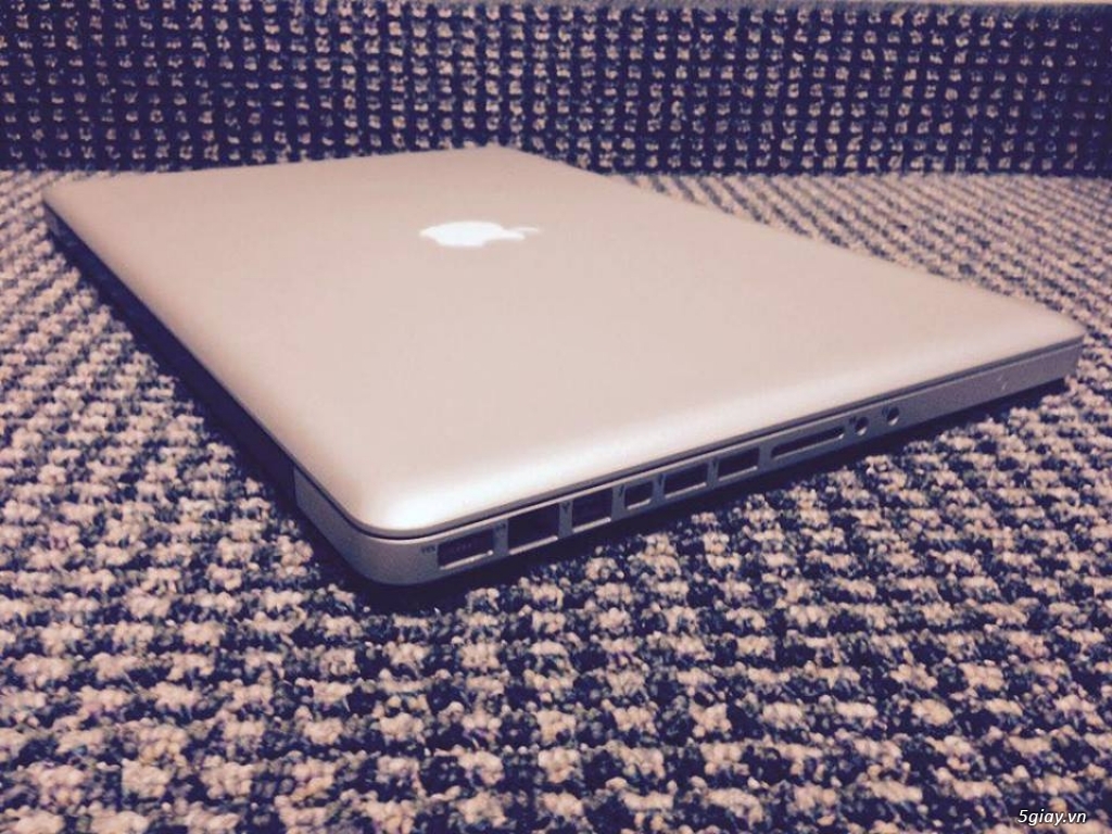 Macbook Pro 15.4 inch - Core i7-2.4Ghz - Ram 8G - SSD 128gb  - 2 Vga