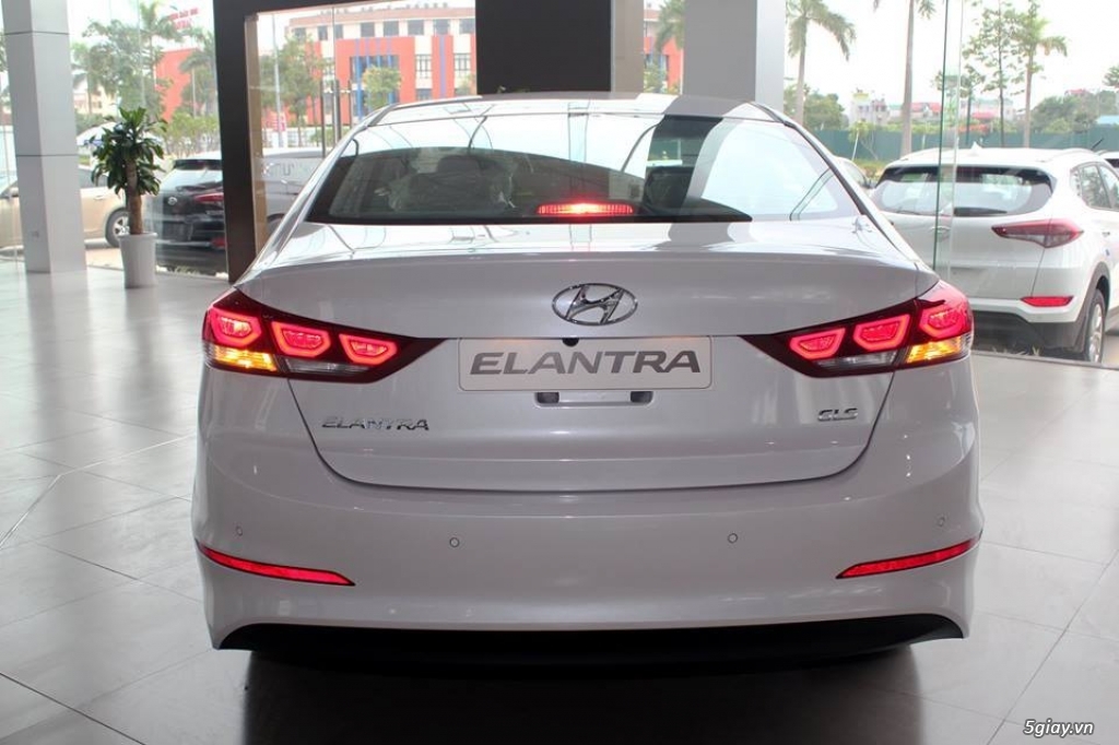 Hyundai Elantra 1.6AT Model 2016