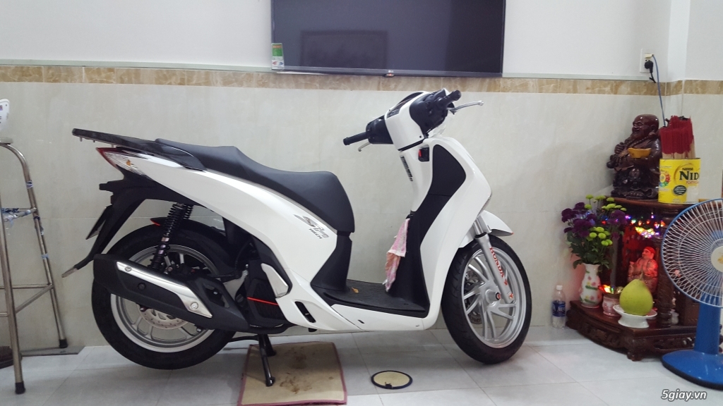 HONDA SH 150i 2016 153cc SCOOTER price specifications videos