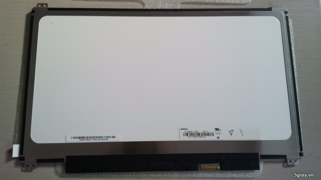 Thanh lý LCD led 13.3 không gương 30 pin (mới)
