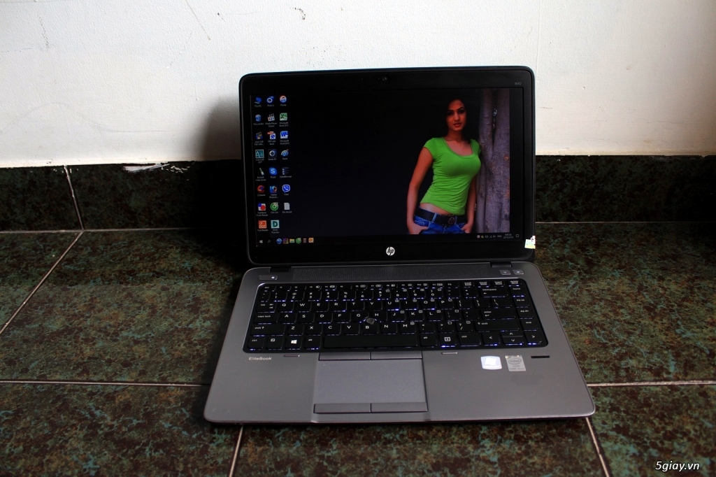 Laptop HP 840 dòng doanh nhân giá 9tr5, ảnh thật.