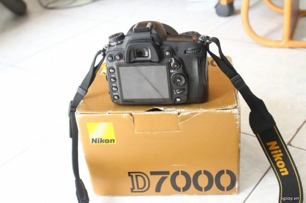 Nikon D7000 4k fullbox new 99% pin sạc dc 4 lần + kit 18-55vr2 likenew