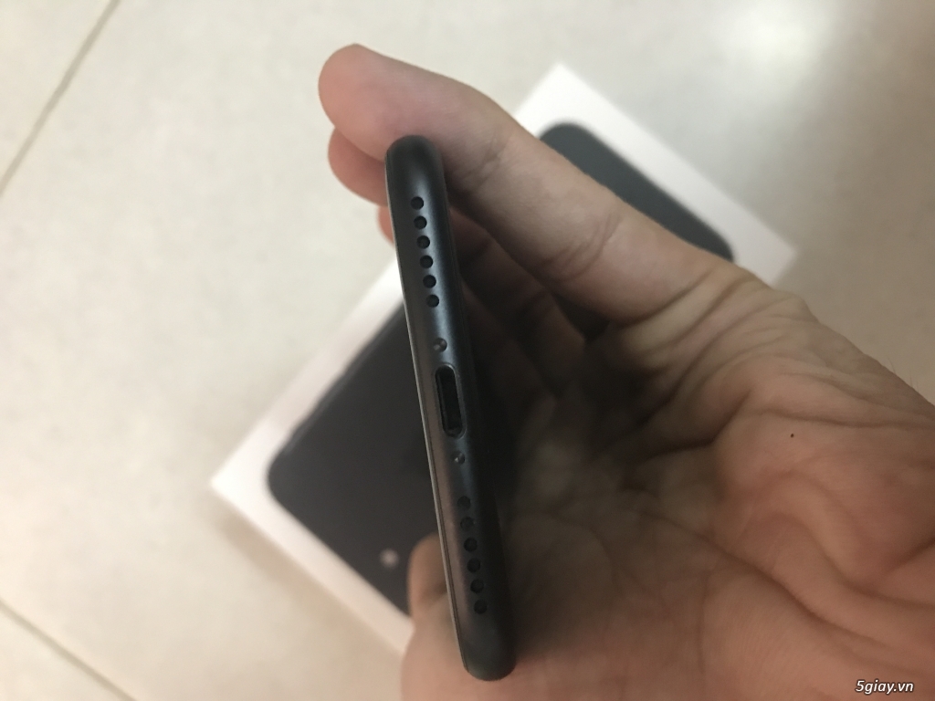 Iphone 7 black 32gb hàng Cellphones mới mua! - 1