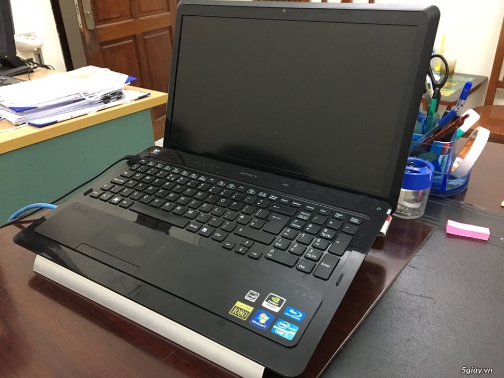 Laptop Sony vaio VPCF2 phiên bản 3D cực độc - 1