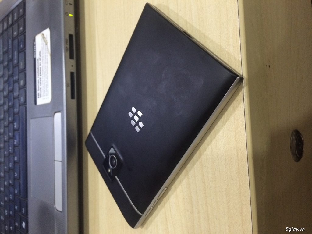 Cần Bán Blackberry Passport Black Fullbox mới mua hơn 1 tháng còn bảo hành - 3