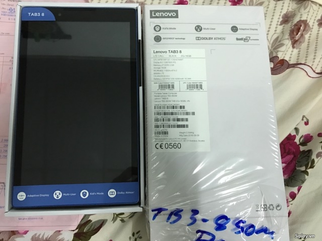 Tablet Lenovo Tab 3 8 TB3-850M, màn hình IPS