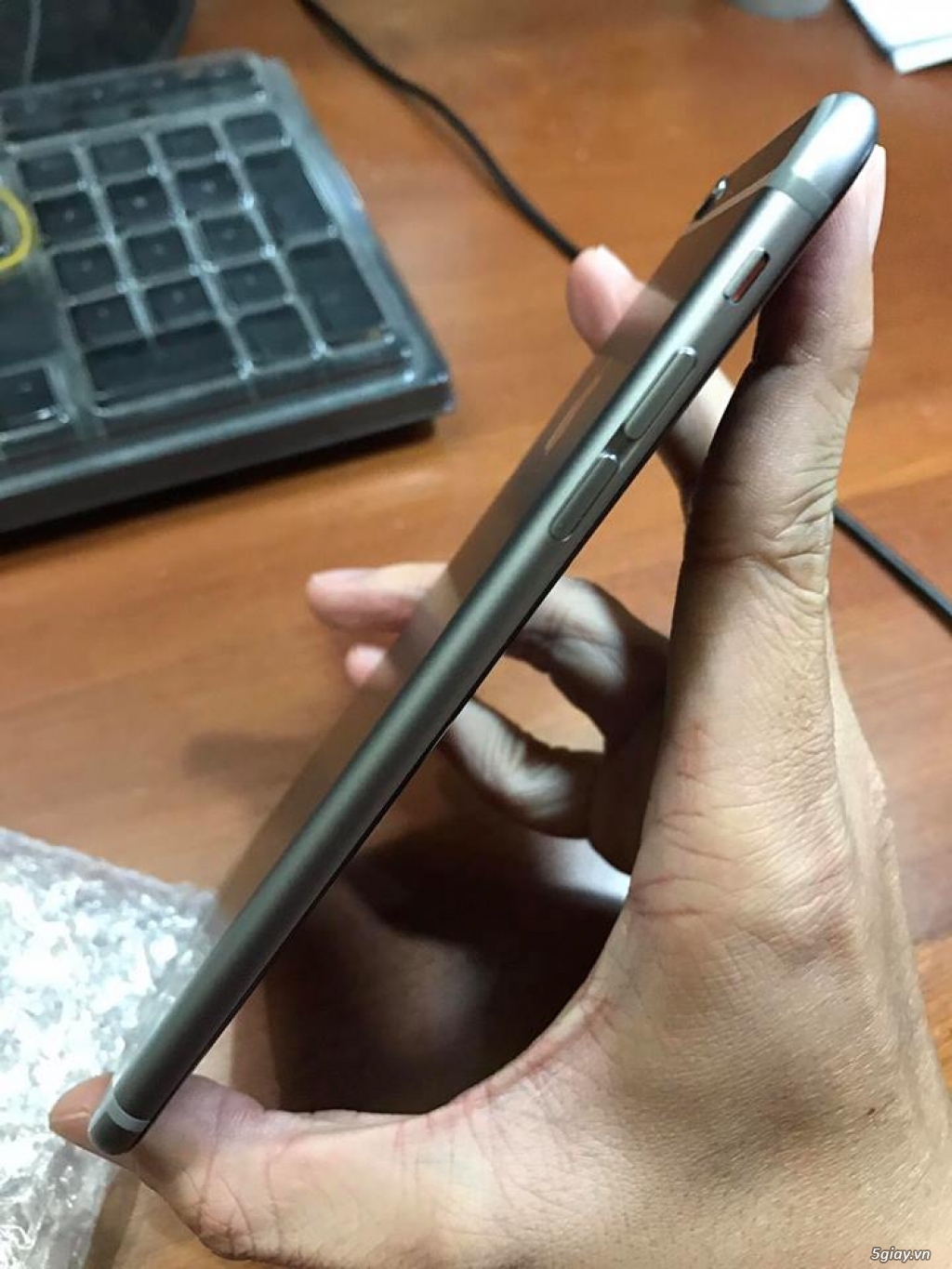 Bán nhanh iphone 6 plus QT 128gb màu xám zin 100% máy siêu đẹp