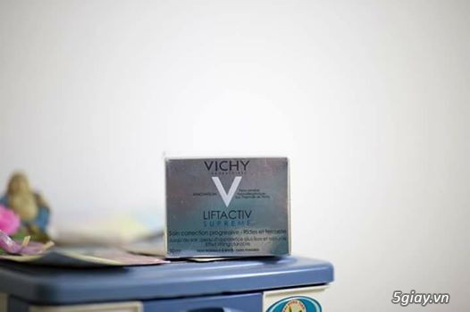Kem làm chậm quá trình và ngăn ngừa lão hóa da ban ngày Vichy