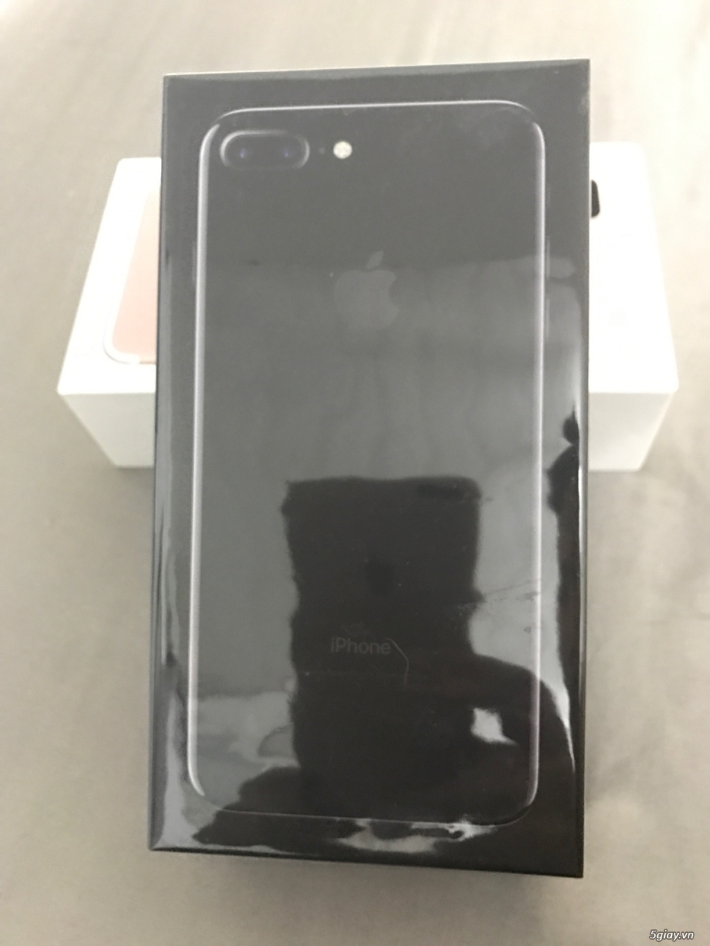 iPhone 7plus Jet Black 128GB - Full seal USA giá rẻ