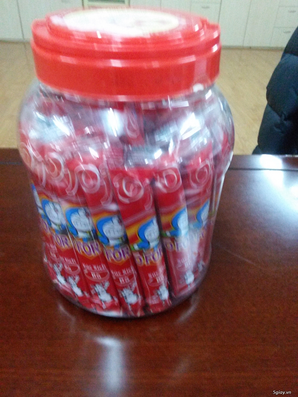 Bán xúc xích tiệt trùng OJI