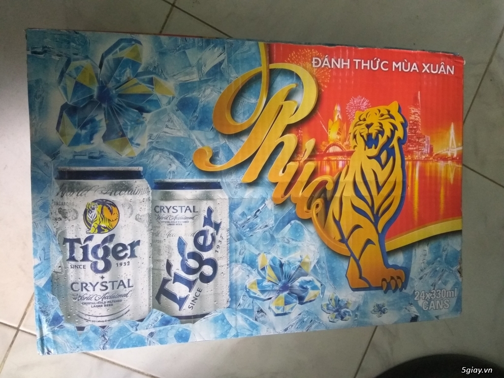 Bia Tiger bạc Crystal phiên bản Tết | 5giay