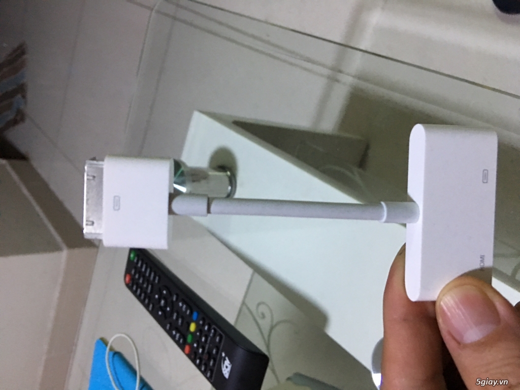 Bán cáp HDMI nối Iphone, Ipad với TV chính hãng Apple