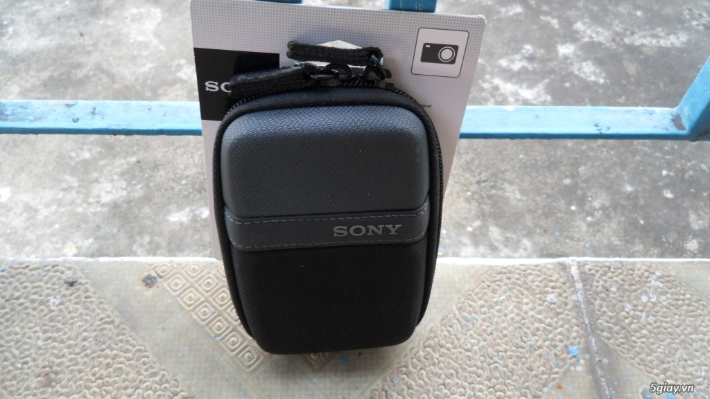 Bao đựng máy ảnh kĩ thuật số chính hãng của Sony - 1