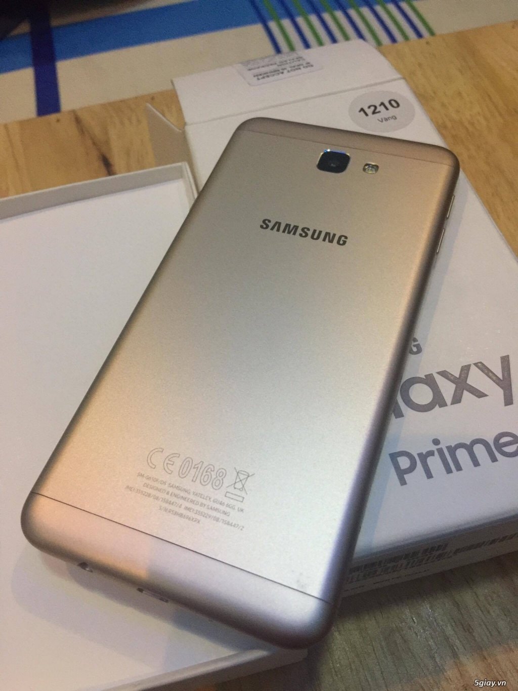 Cần bán Samsung J7 Prime White Gold 99%