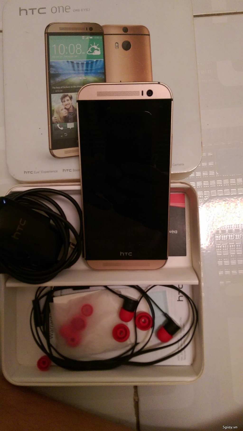 HTC M8 EYE - 2
