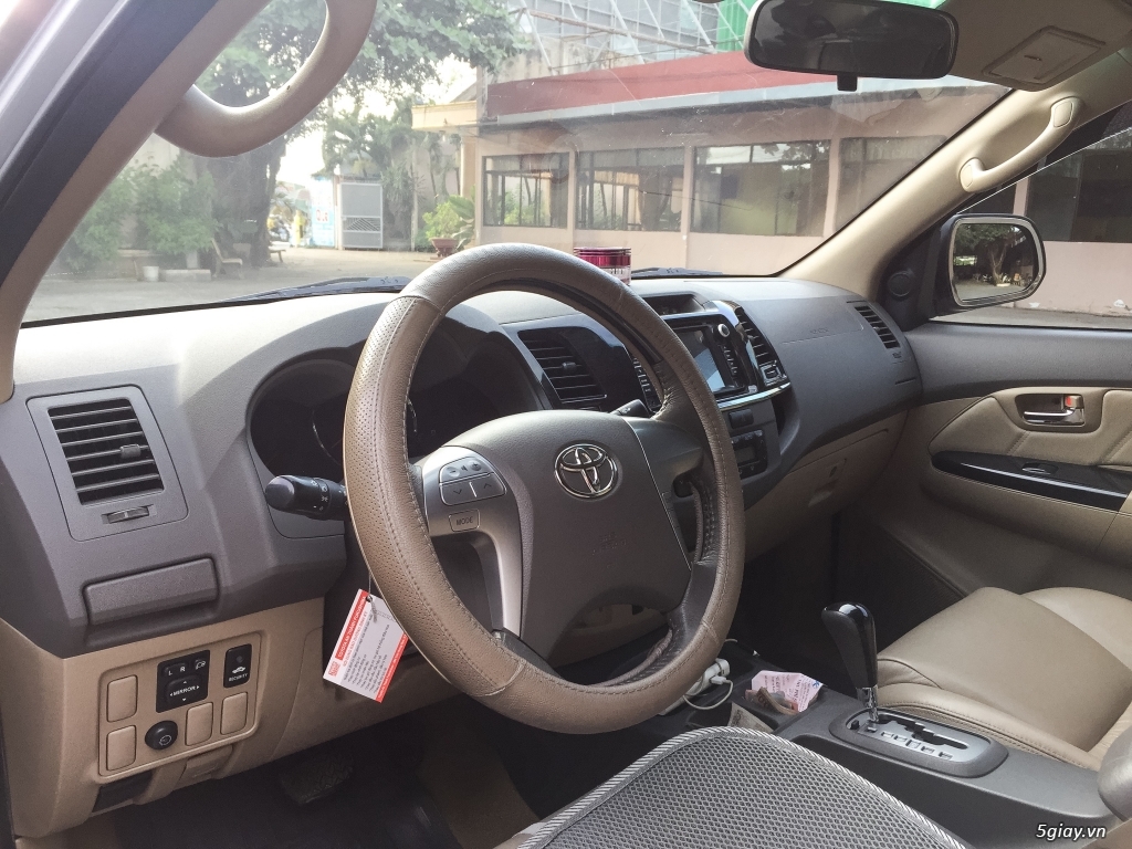 Cần bán Toyota fortuner 2013 2.7V số tự động xăng - 6