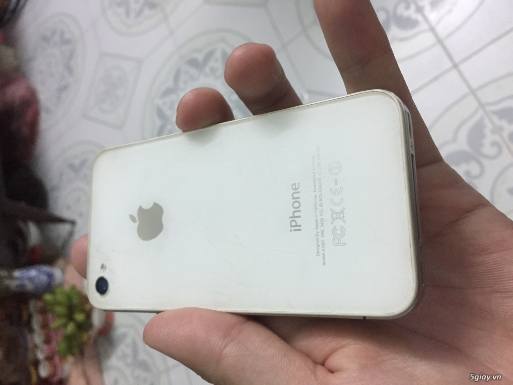 Iphone 4s 8gb white fpt ra đi gấp - 1