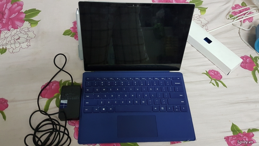 [HCM] Bán Surface Pro 4 Core I7 16G 250Gb mới 99% - 9