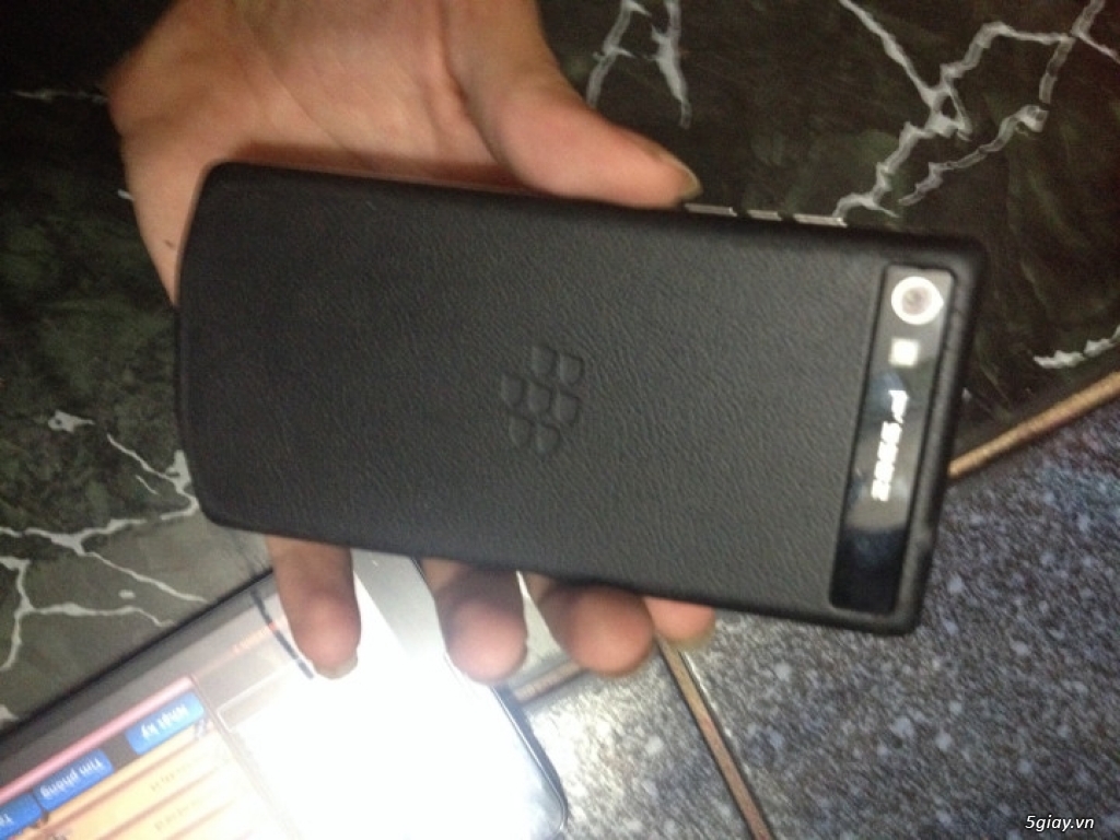 Ra di blackberry porsche p9982 - 3