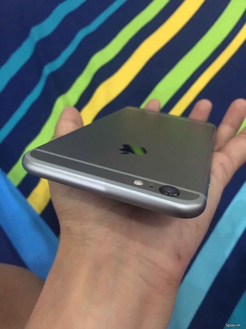 Iphone 6s plus Grey 64gb còn BH apple 9/2017 - 2
